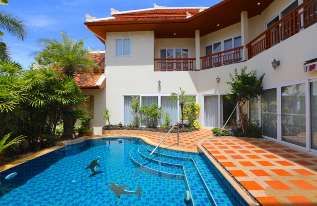 2 Stories Thai Bali villa, Pratamnak -Pattaya Realestate- - House -  - Pratamnak