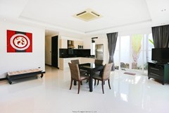 Pattaya-Realestate house for sale 	H00370