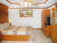 Pattaya-Realestate condo for sale 1007WAC