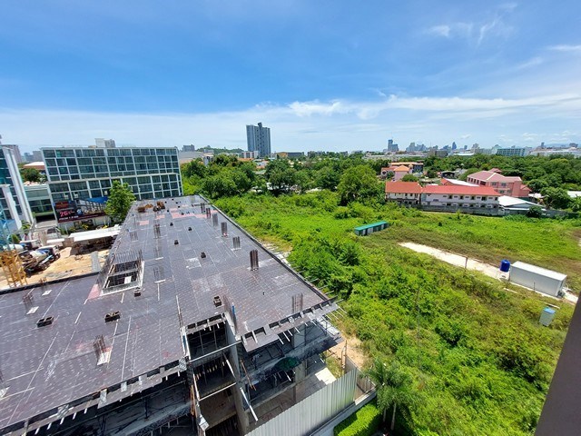 Pattaya-Realestate condo for sale C711