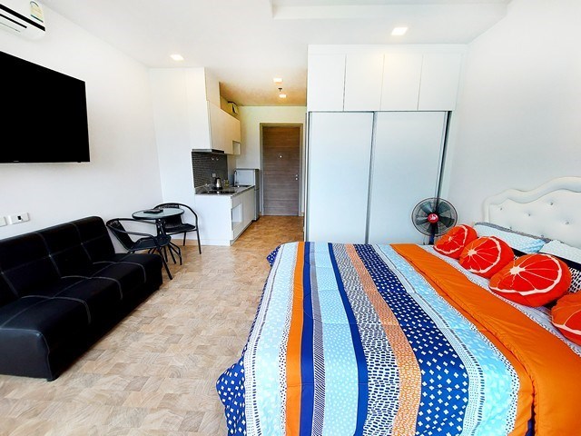 Comfortable studio condo for sale, North Pattaya Road  -Pattaya-Realestate- - Condominium -  - North Pattaya Road