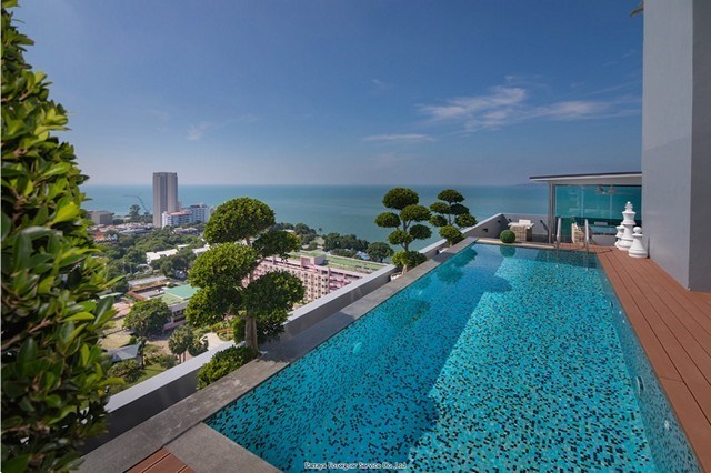 Luxuriöse Eigentumswohnung mit privatem Pool zu verkaufen, Pratamnak    -Pattaya-Realestate- - Eigentumswohnung -  - Pratamnak 