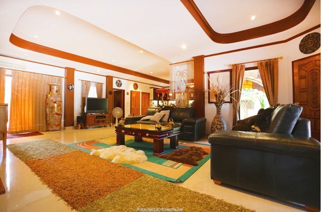 Pattaya-Realestate house for sale H00275 Pattaya-Realestate house for sale H00275