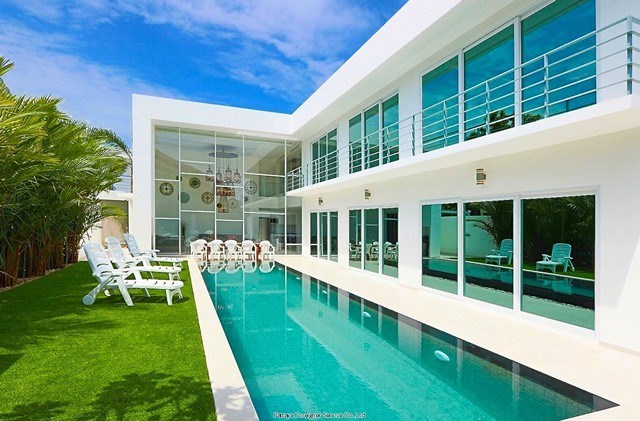 	Brand new luxurious villa for sale in quiet location, Pratamnak    -Pattaya-Realestate- - House -  - Pratamnak 