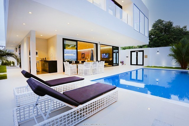 luxury villa for sale, Pratamnak     -Pattaya-Realestate- - House -  - 	Pratamnak 