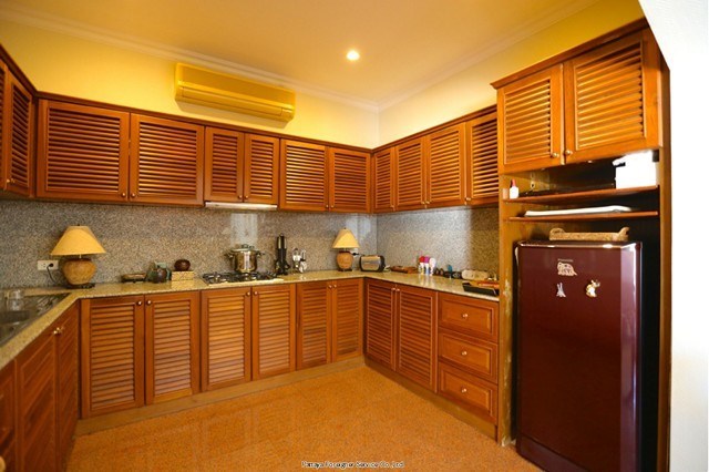 Pattaya-Realestate house for sale H00332 Pattaya-Realestate house for sale H00332