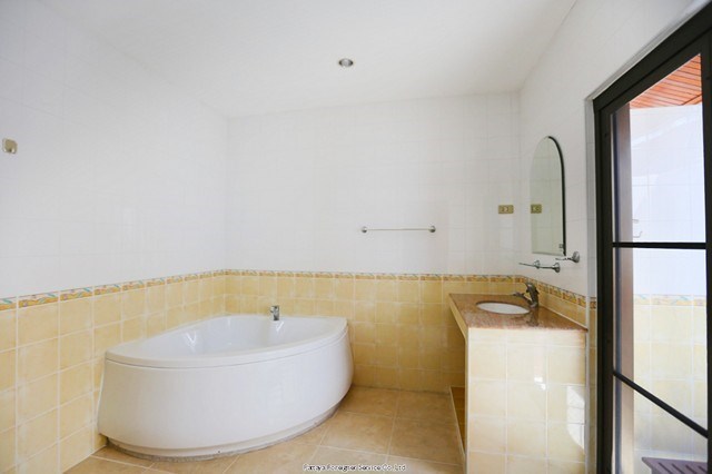 Pattaya-Realestate house for sale H00336 Pattaya-Realestate house for sale H00336