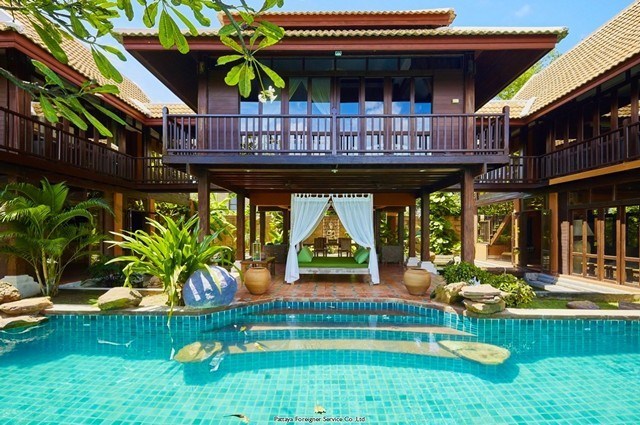 Authentic Thai Bali Pool Villa for sale, Jomtien     -Pattaya-Realestate- - House -  - 	Jomtien 