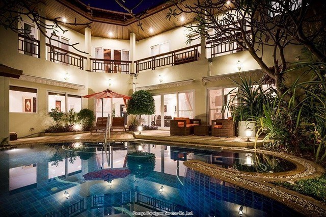 4 bedroom house for sale, Pratamnak      -Pattaya-Realestate- - House -  - Pratamnak 