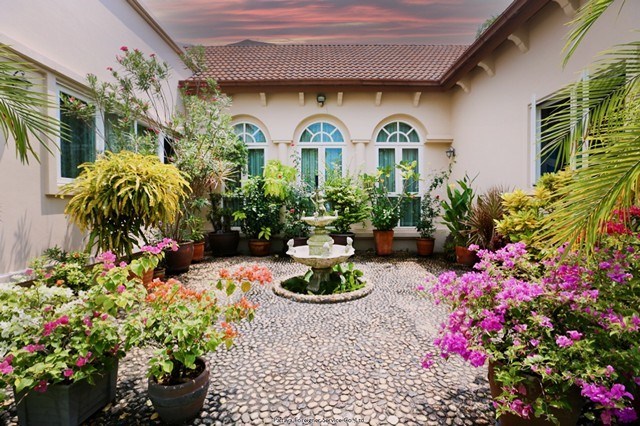 	Pool Villa for sale in Baan Amphur near Phoenix Golf, East Pattaya     -Pattaya-Realestate- - House -  - East Pattaya 
