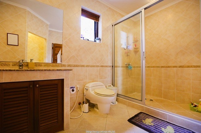 Pattaya-Realestate house for sale H00388 Pattaya-Realestate house for sale H00388