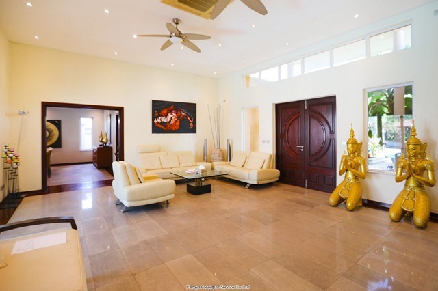 Pattaya-Realestate house for sale H00557 Pattaya-Realestate house for sale H00557