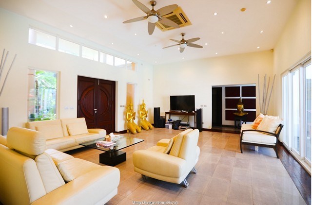 Pattaya-Realestate house for sale H00557 Pattaya-Realestate house for sale H00557