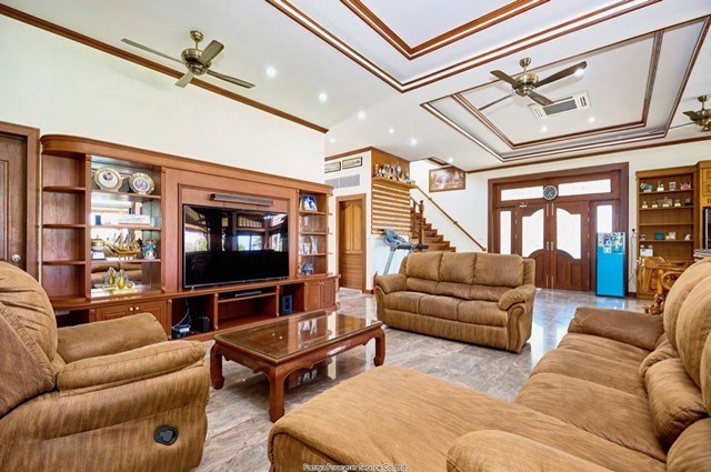 Pattaya-Realestate house for sale H00560 Pattaya-Realestate house for sale H00560