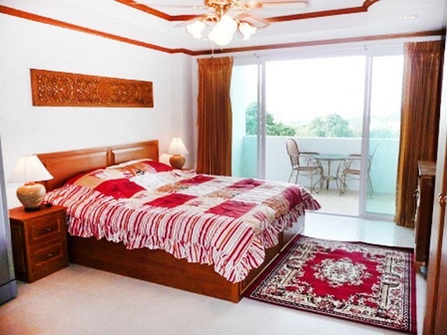  studio condo in Wong Amat for sale    -Pattaya-Realestate- - Condominium -  - Wong Amat