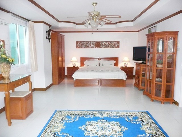 Pattaya-Realestate condo for sale 1013WAC Pattaya-Realestate condo for sale 1013WAC