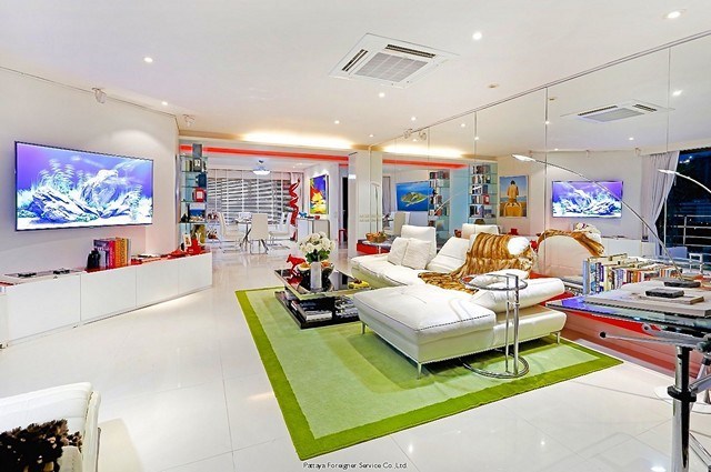 Luxuriöses Penthouse direkt am Strand zu verkaufen, Pratamnak    -Pattaya-Realestate- - Eigentumswohnung -  - Pratamnak