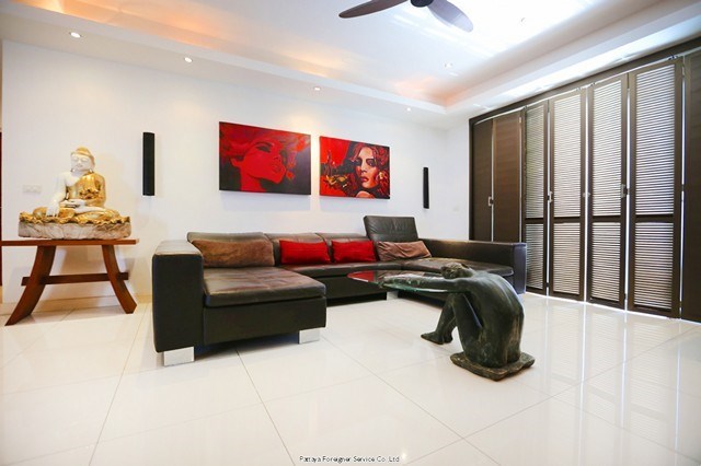 Pattaya-Realestate condo for sale C00243 Pattaya-Realestate condo for sale C00243