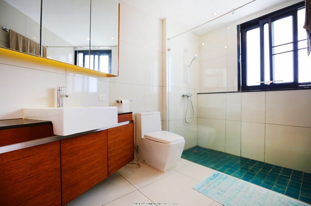 Pattaya-Realestate condo for sale C00243 Pattaya-Realestate condo for sale C00243