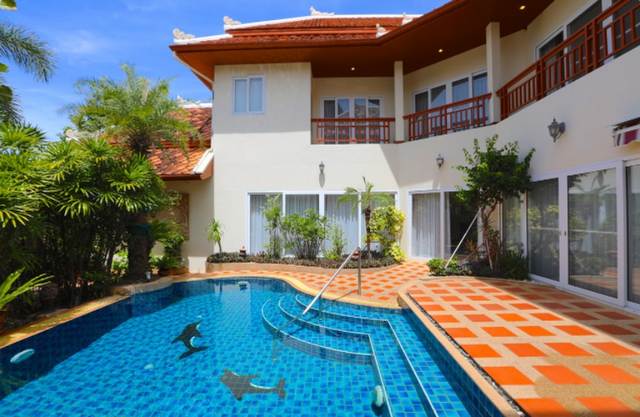 2 Stories Thai Bali Villa, Pratamnak -Pattaya Realestate- - Haus -  - Pratamnak