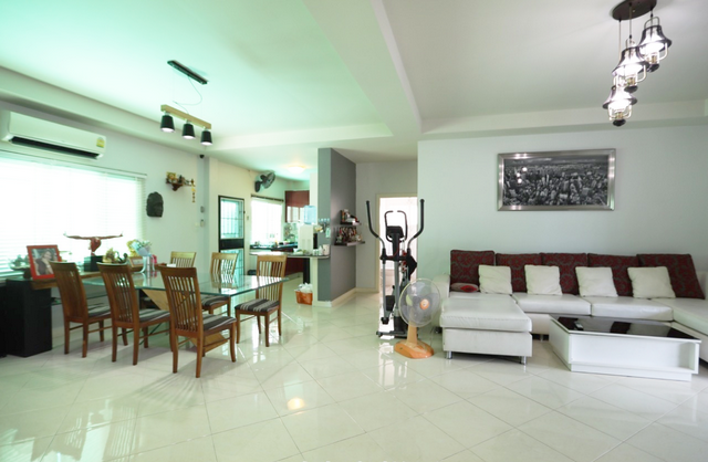 Pattaya Realestate house sale HS0016 Pattaya Realestate house sale HS0016