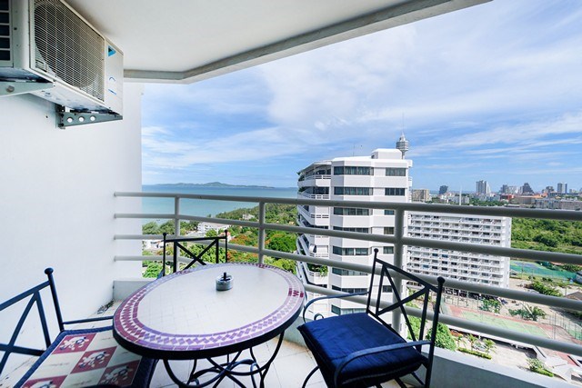 Pattaya-Realestate condo for sale VT50001